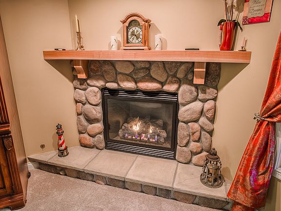 5th image of 7320 Wentworth Ln