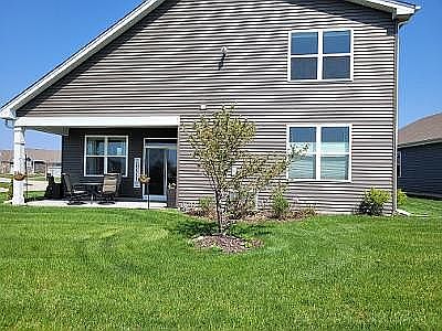 View to back of home 