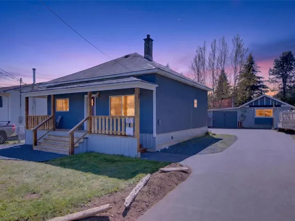2821 Windermere Ave, Cumberland, BC V0R 1S0