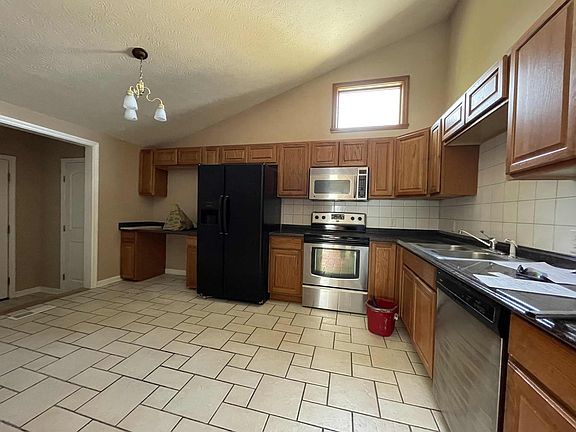 5th image of 3000 Hubbardton Pl