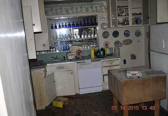 3rd image of 1204 Haring Rd
