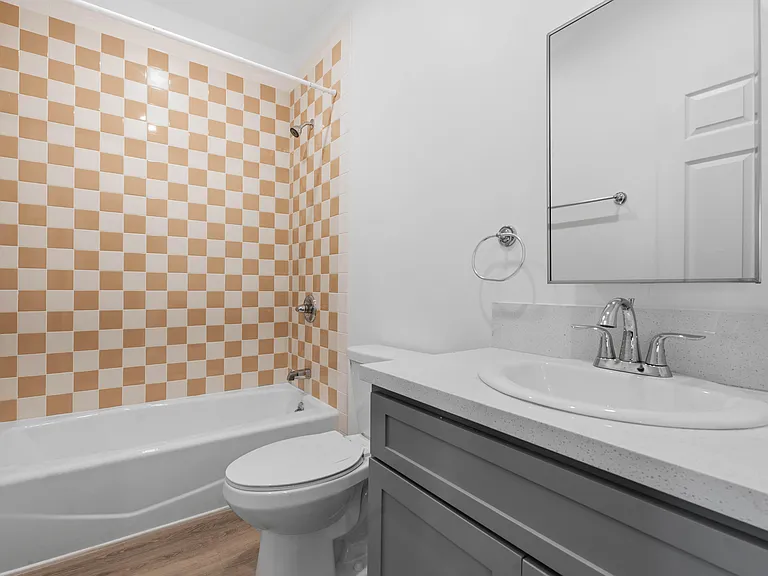 217 W Avenue 37 — Photo 4