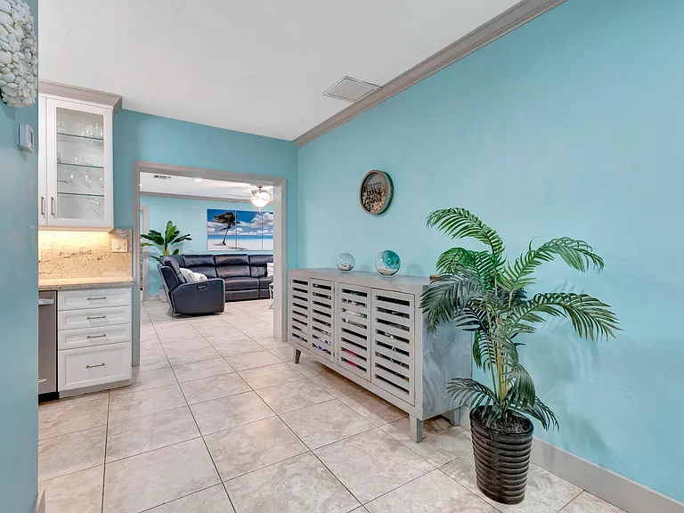 310 Gulfstream Dr — Photo 18