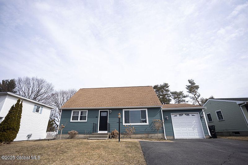 3rd image of 48 Donegal Avenue