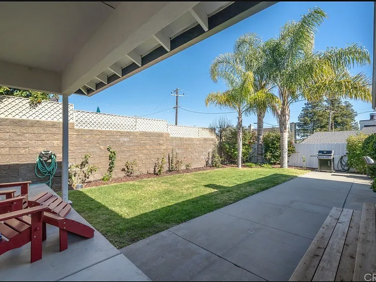 440 Country Club Dr — Photo 26
