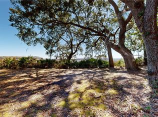 222 Marys Dr, Woodbine, GA 31569