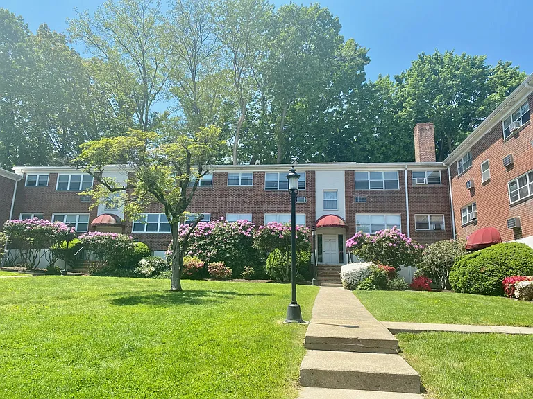 11 Bedford Ave #F3 — Photo 6