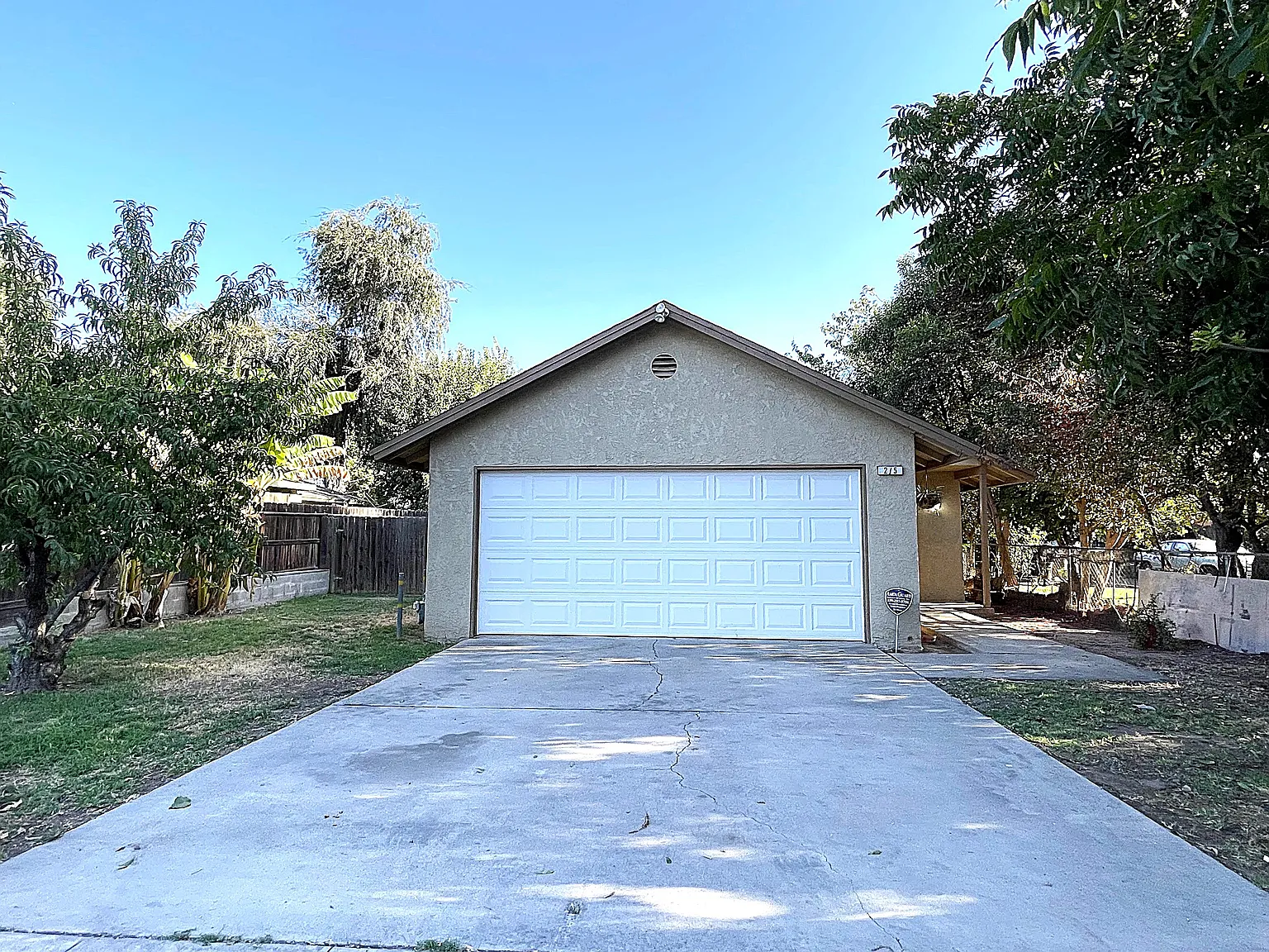 275 W Beechwood Ave — Photo 1