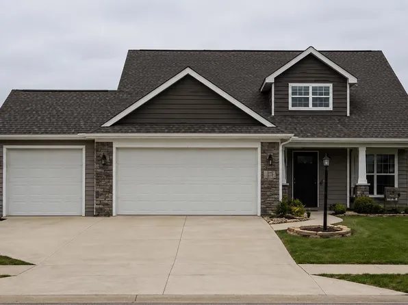 1112 Mayrock Dr, Fort Wayne, IN 46818