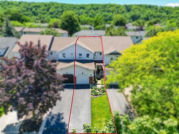 3rd image of 16 Walker Ct