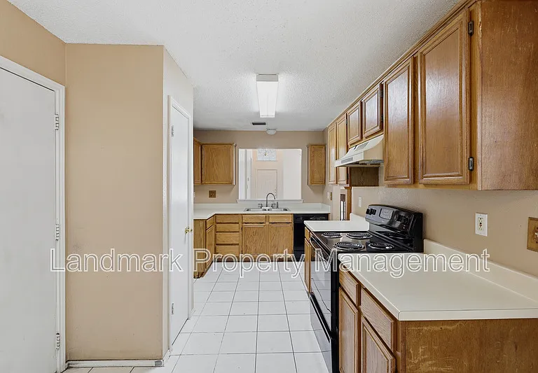 508 Sims Dr — Photo 13