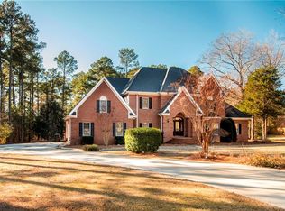 376 Melody Ln, Hartwell, GA 30643