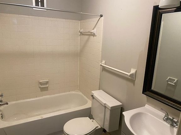 5th image of 2134 Fairfax Ave APT C4