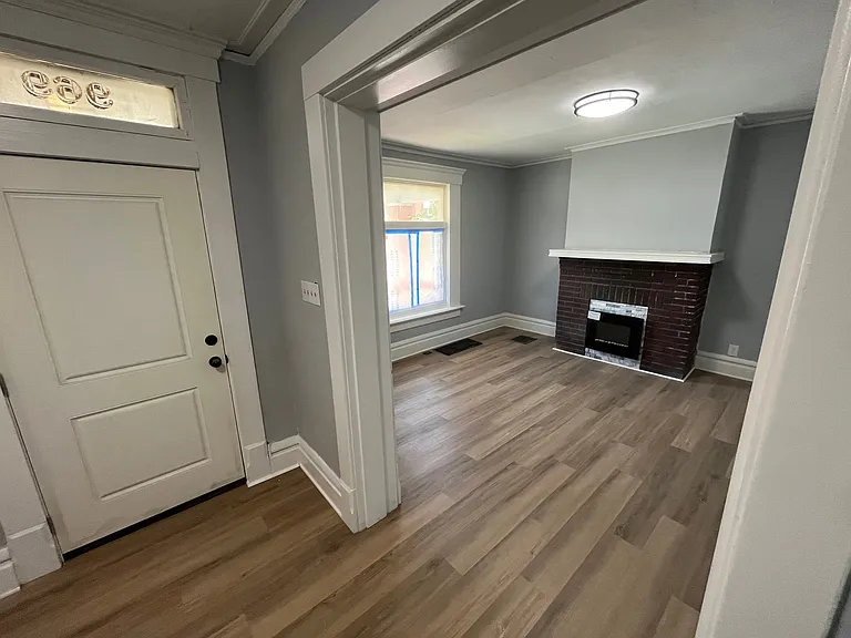 969 Wilson Ave — Photo 5