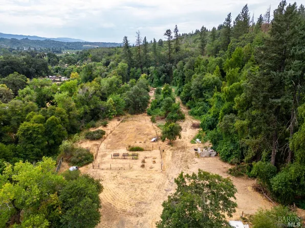 845 E School Way, Redwood Valley, CA 95470