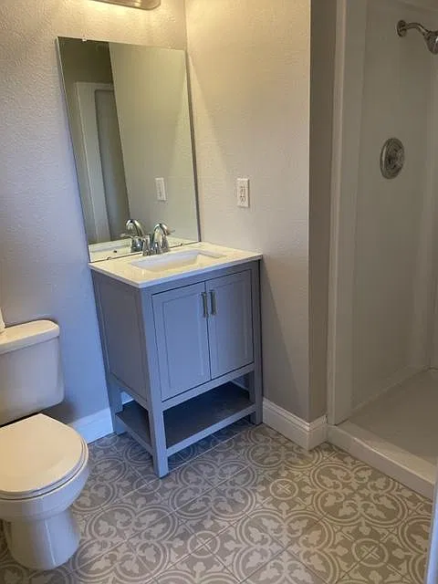 879 Osmun Cir — Photo 4