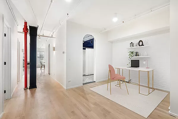 Rented by The Agency | media 25