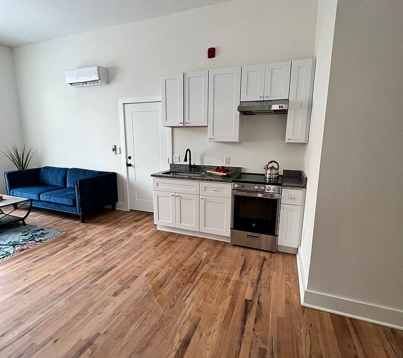 1st image of 106 E Broad St #1