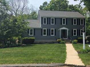 11 Spruce Cir, Hopedale, MA 01747