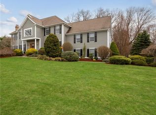 12 Roseview Ct, Trumbull, CT 06611