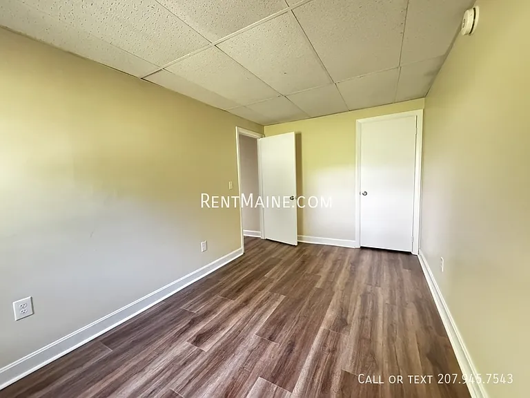 114 Riverside Dr #5 — Photo 6