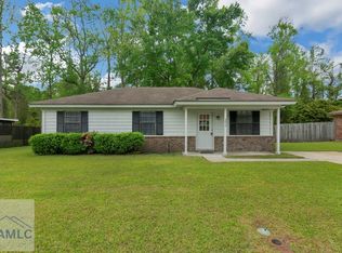 202 Sequoia Cir, Hinesville, GA 31313