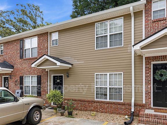 5th image of 525 Lawson St