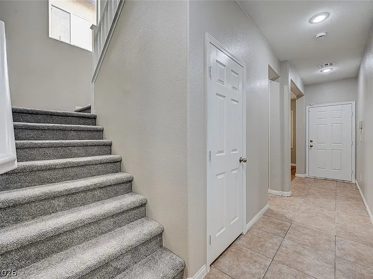 964 Wagner Valley St — Photo 18