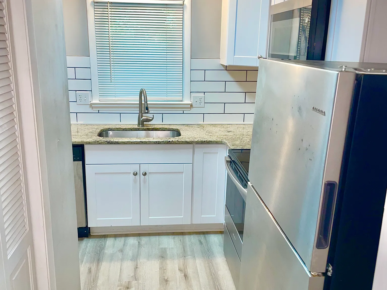1221 Roundtree Ct — Photo 3