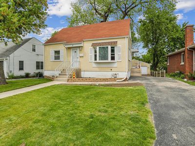 5 Ridge Rd, Lemont, IL, 60439