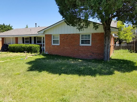 2nd image of 2406 9th Ave