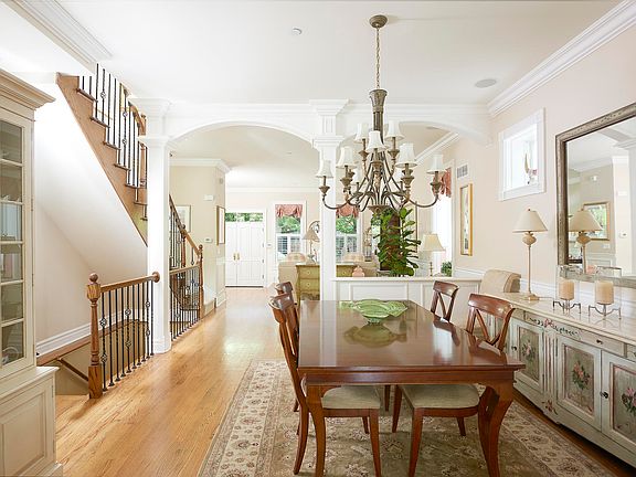 5th image of 1619 N Hudson Ave