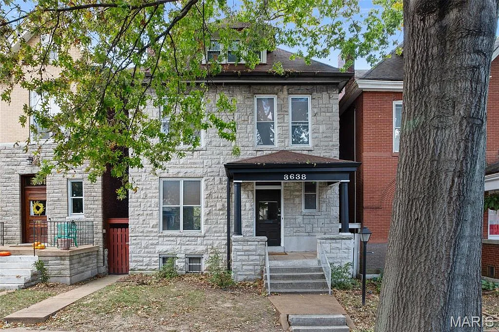 3638 Russell Blvd photo 1
