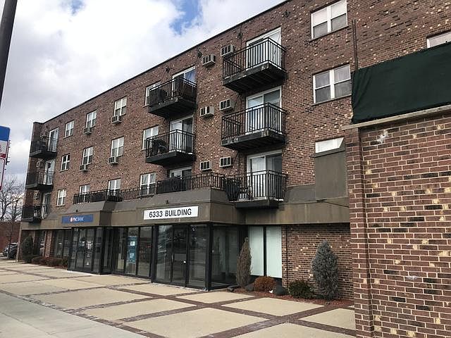 1st image of 6333 N Milwaukee Ave #1C
