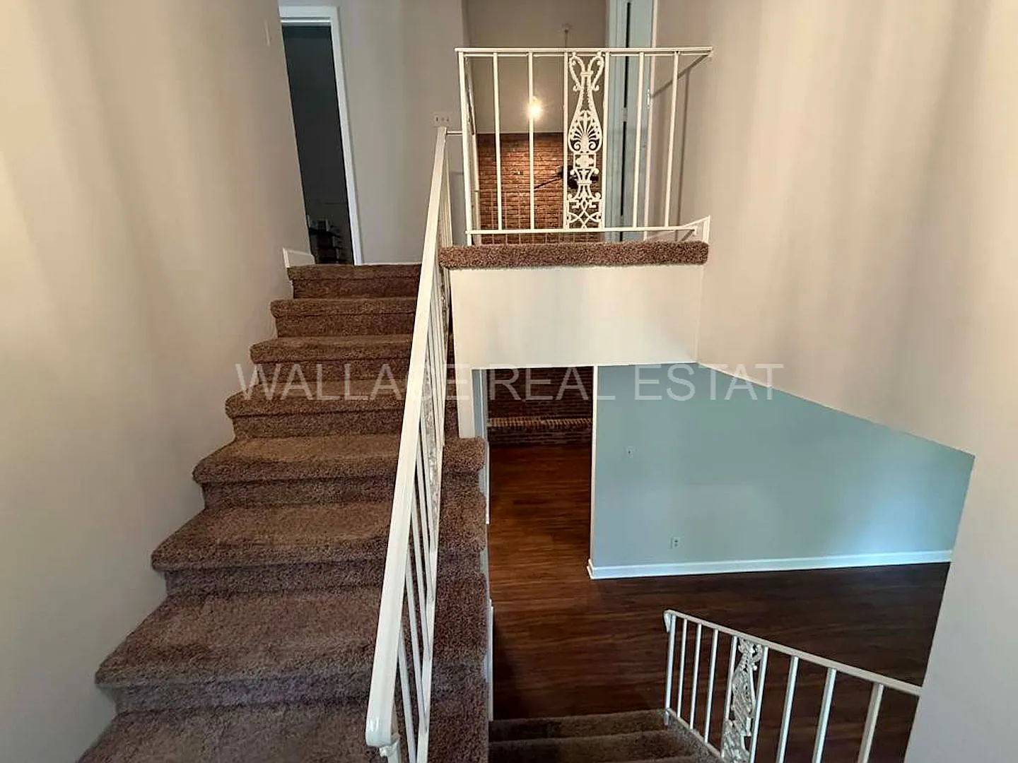 New Rental Rate...Farragut Living Offering 4 Bedrooms And 3.5 Baths With Nice Sun Porch — Photo 3
