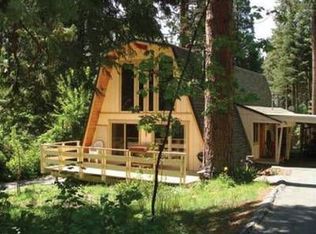 31403 Pinehurst Dr, Running Springs, CA 92382