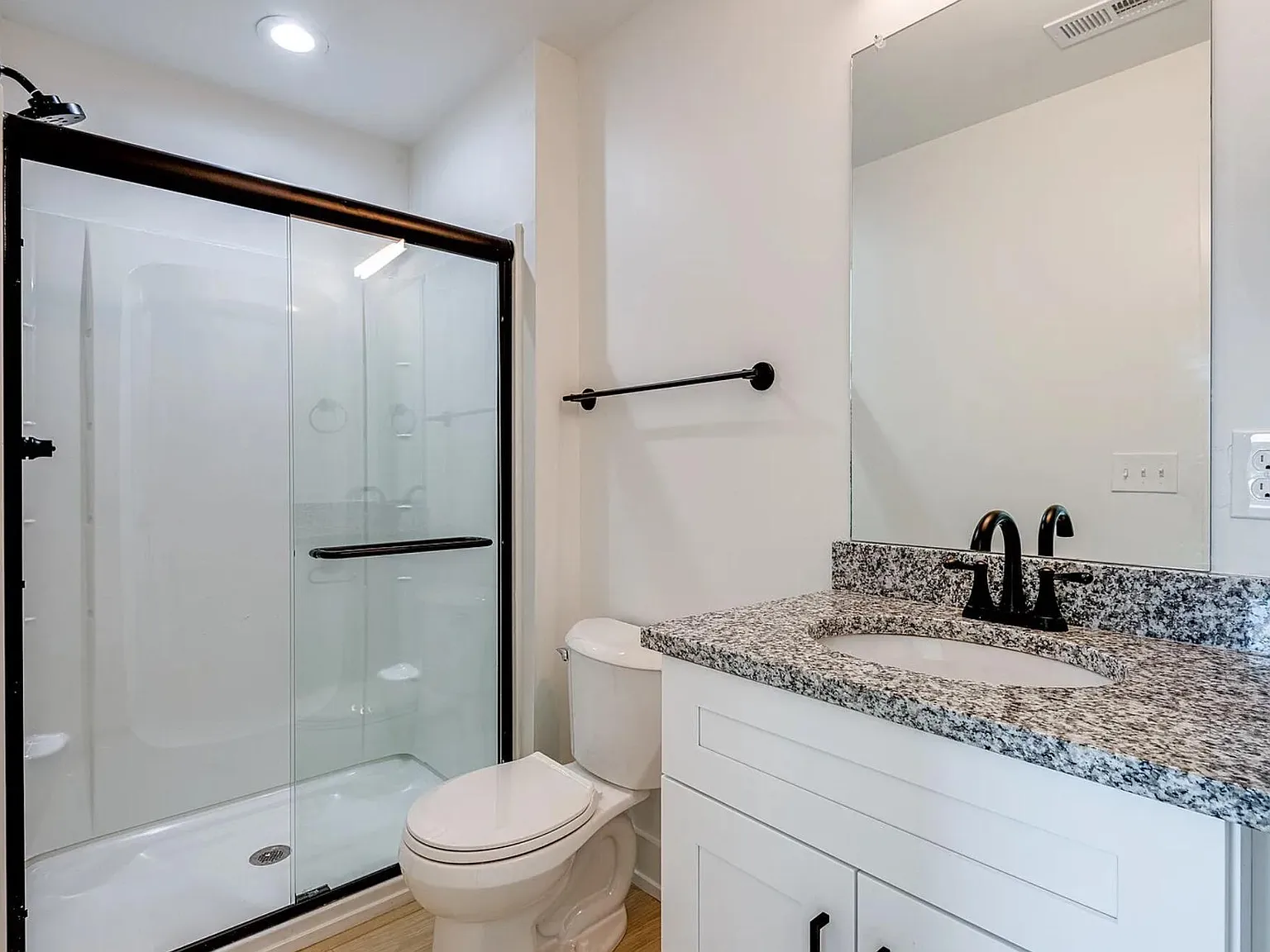 1 bed, 250 sqft, $1,195 — Photo 2