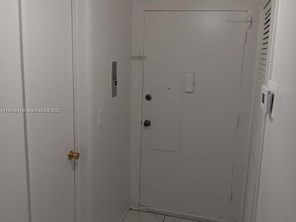 5th image of 16800 NE 15th Ave APT 104