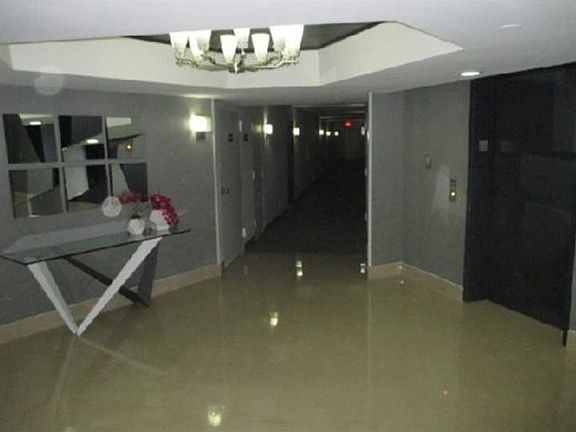 4th image of 3300 NE 192nd St APT 403