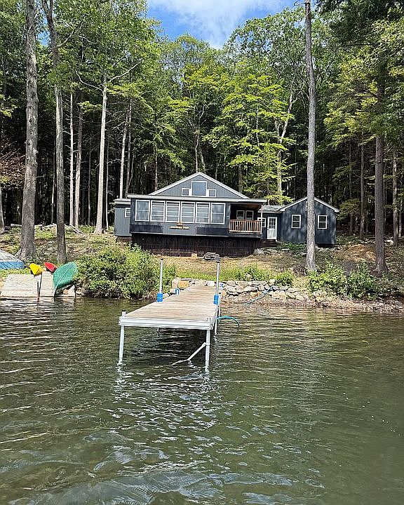1st image of 289 Spectacle Pond Rd