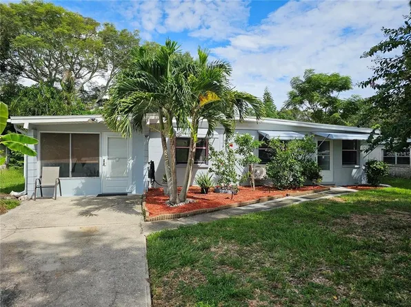 10821 105th St, Largo, FL 33773