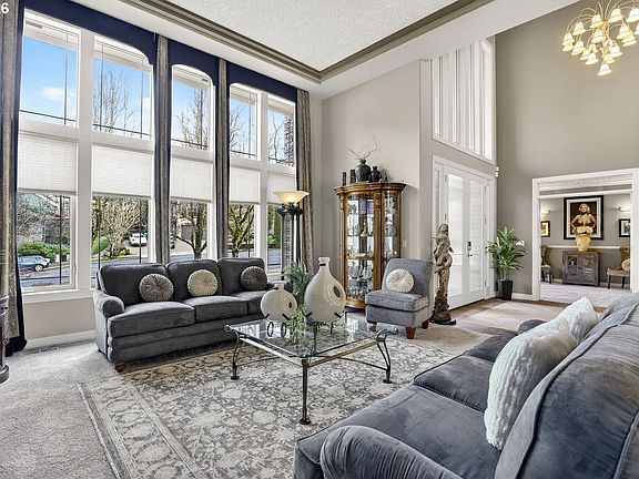 3rd image of 11737 SE Brockenhurst Cir