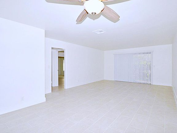 2nd image of 1050 E Ramon Rd Unit 126