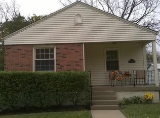 2411 Roseland Ter, Saint Louis, MO 63143