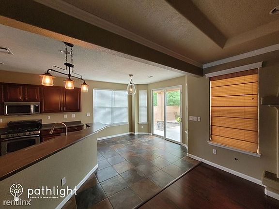 4th image of 7844 Via Vista St SE