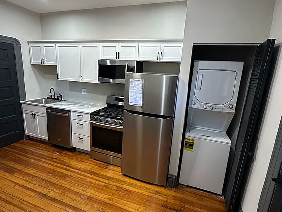 2nd image of 3723 Connecticut St #2F