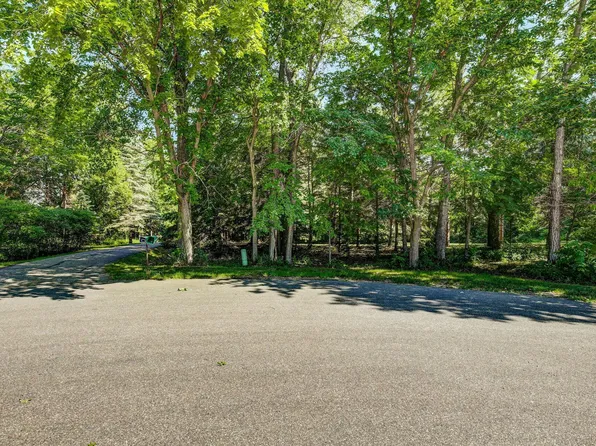9250X Arnold Ave, Inver Grove Heights, MN 55077