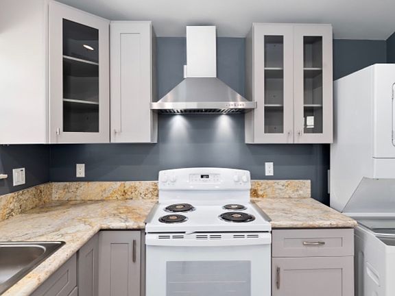 5th image of 15247 1/2 E Binney St #1