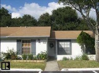 7331 Parkside Villas Dr N, Saint Petersburg, FL 33709