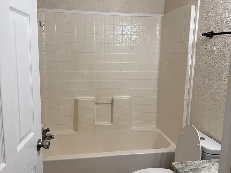 517 Augusta Street Ext — Photo 13